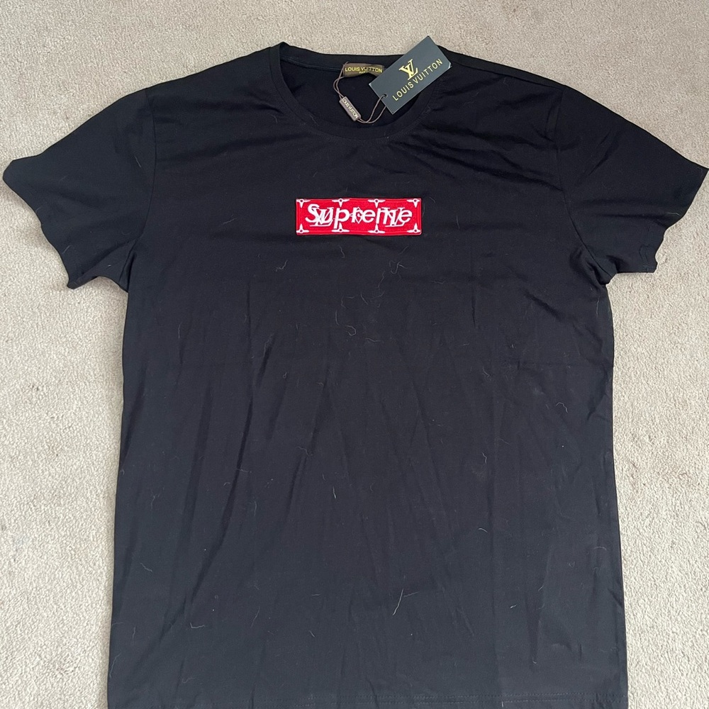 Louis Vuitton Supreme Shitt